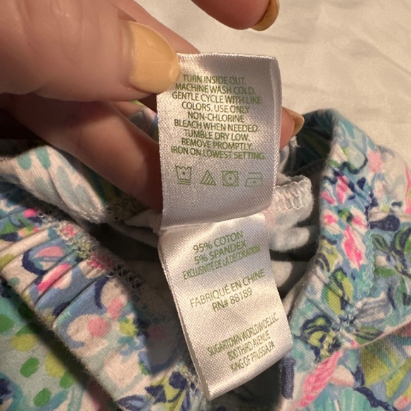 Lilly Pulitzer girls size 4 printed soft leggings pants - Picture 4 of 5